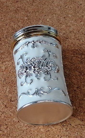 Toutes les décorations: Zahnstocherdose – Neuf (Voir description) à Grächen par Hel7890 2