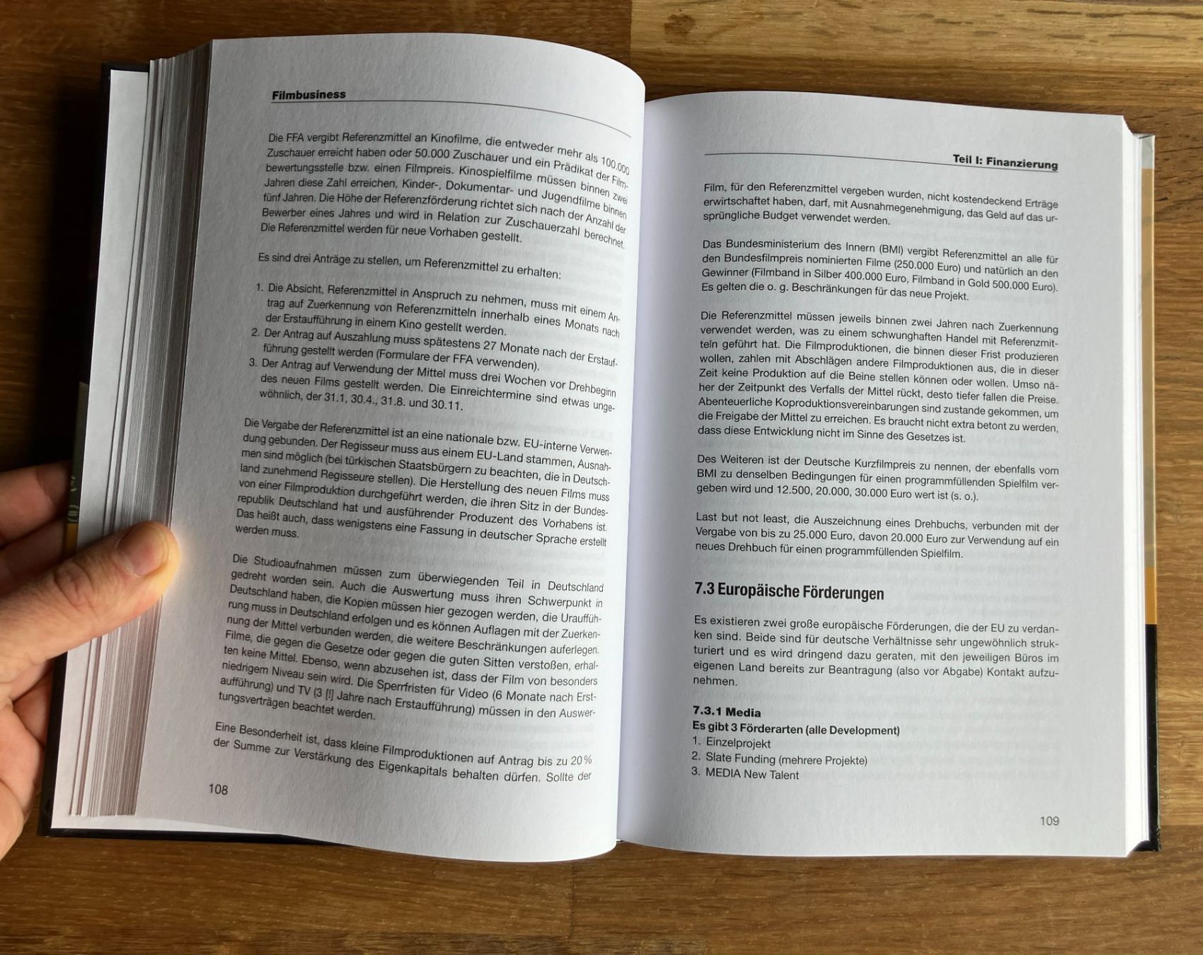 Libri: Buch: FILMBUSINESS – Usato da Luzern venduto da severin_sch 2