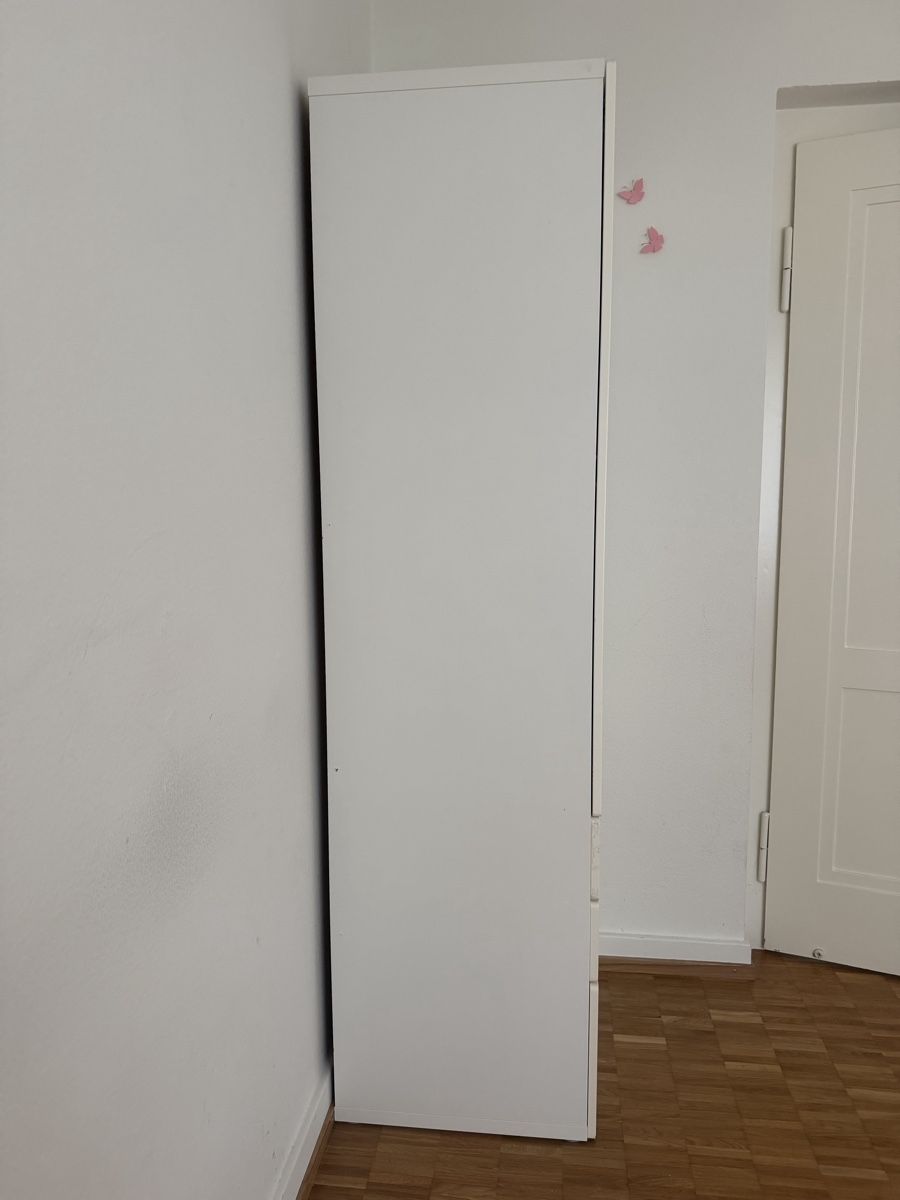 Schränke: Kleiderschrank – Gebraucht aus Auw von rosee_ 1