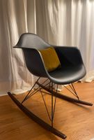 Vitra Schaukelstuhl, Eames Plastic Armchair RE RAR