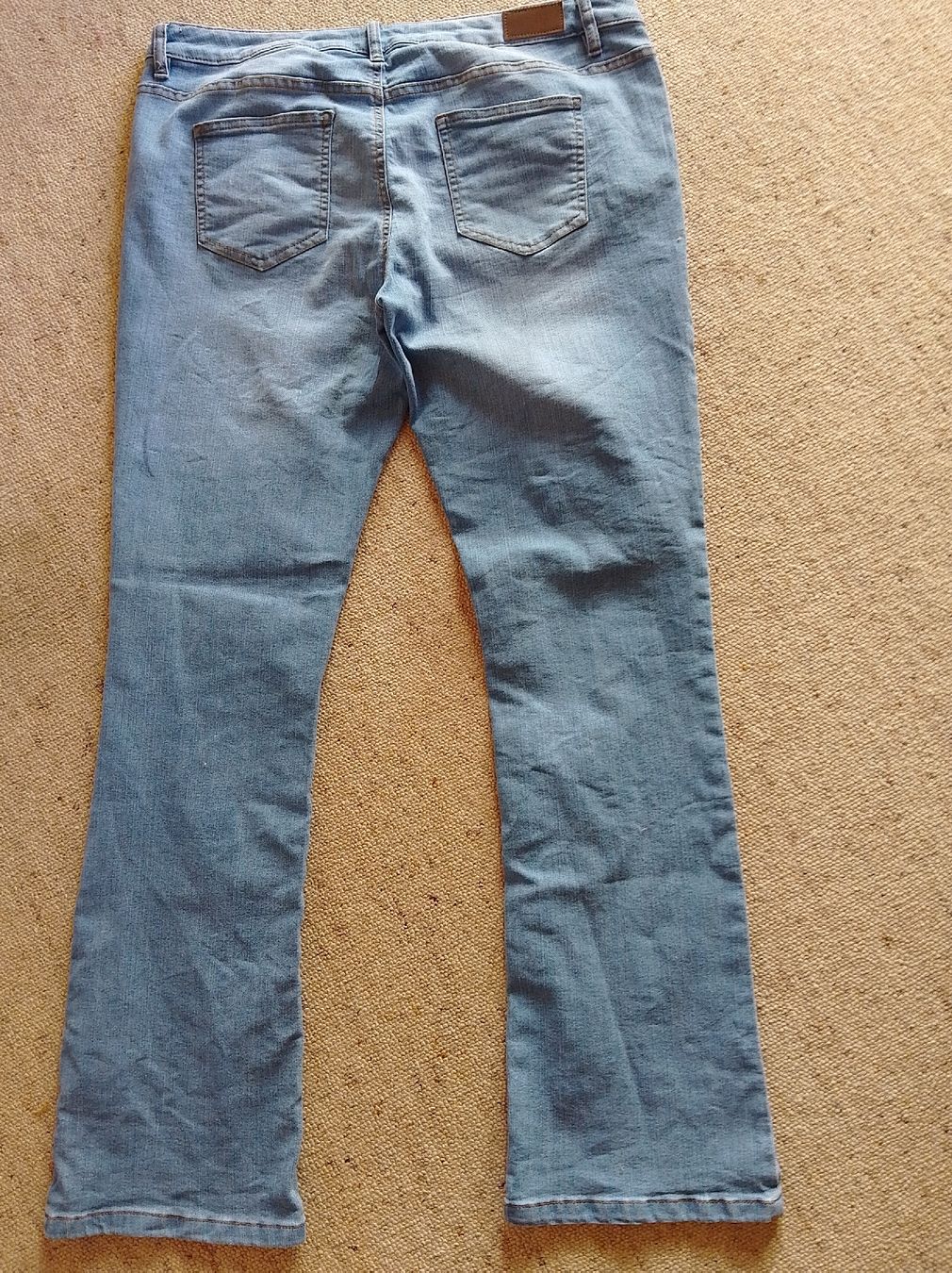 Jeans: Bootcut Jeans Grösse 46 NEU – Nuovo e nell'imballaggio originale da Rigi Kaltbad venduto da san_rxc2 1