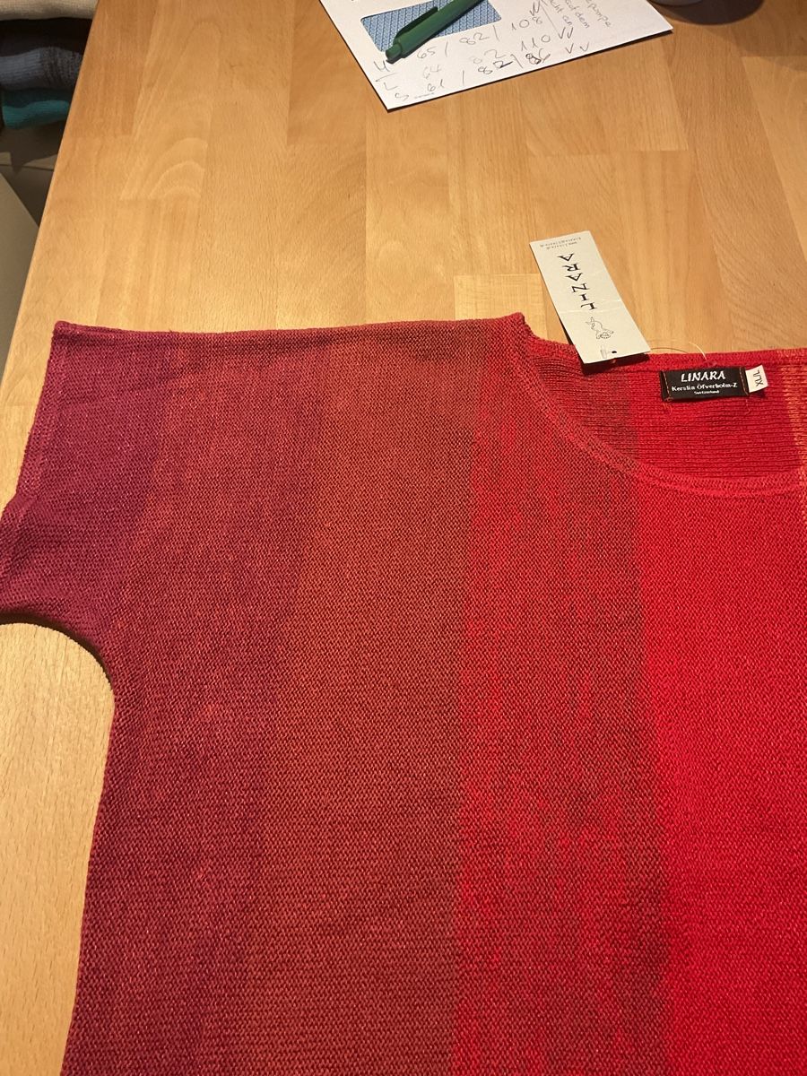 Pullover & Sweatshirts: Linara Schrick kurz Arm Pullover XL/L – Neu (gemäss Beschreibung) aus Wil ZH von RiccardaWegmann 8