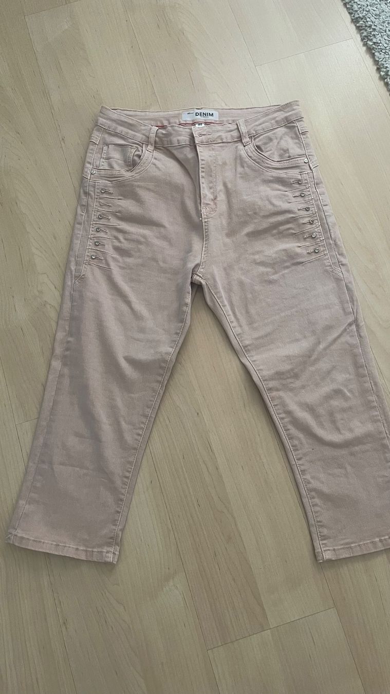 Jeans: 2/3 Jeans Rosé Grösse 40 – Usato da Wetzikon ZH venduto da Schrungus