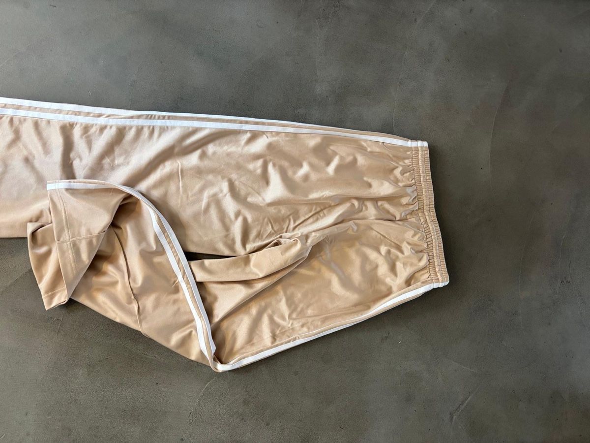 Adidas Pantaloni: trainerhose adidas, gr. 34, farbe beige-eiercocnag – Usato da Luzern venduto da konsi6006 2