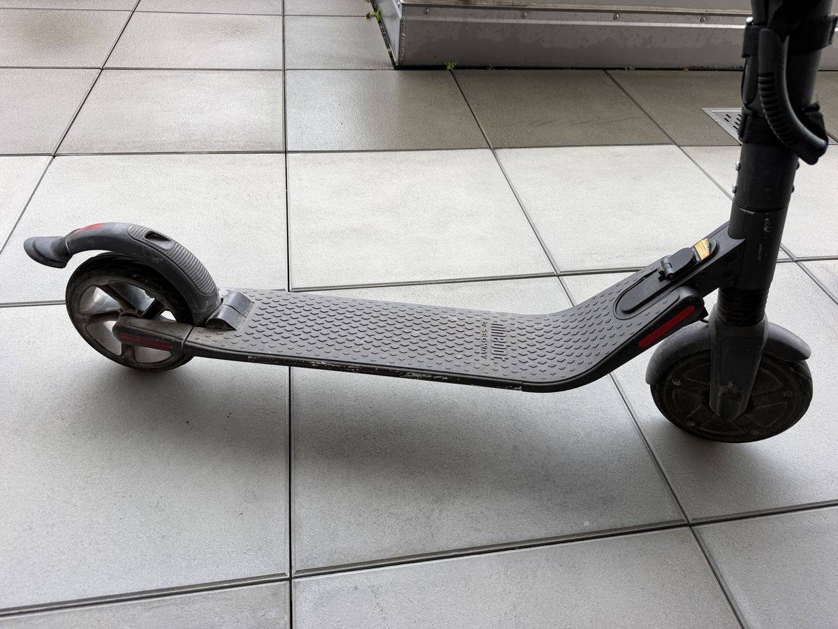 Segway Kickboard: Segway Ninebot ES2 – D'occasion à Rheineck par Gallus94 2