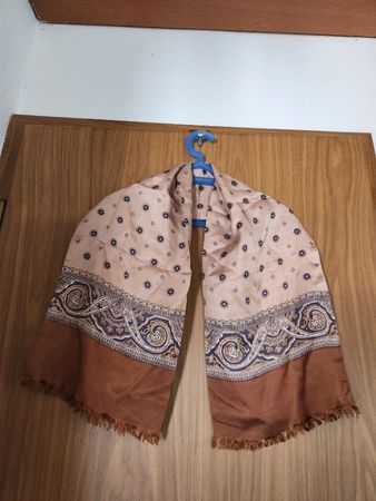 Foulard motif cachemire beige marron