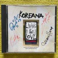 KOREANA-MIT UNTERSCHRIFT LIVING FOR LOVE