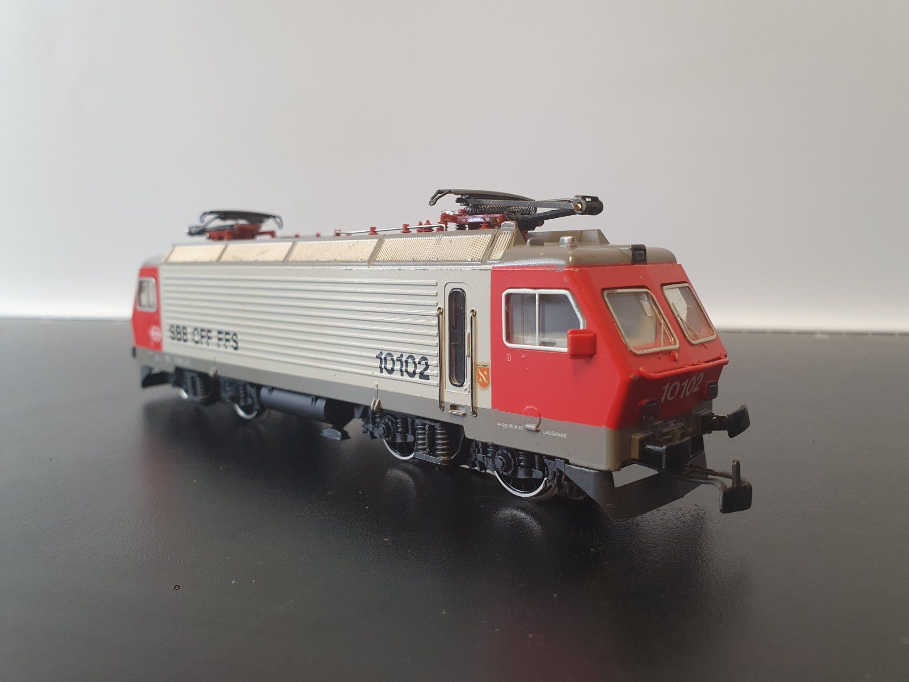 Märklin Modellini di ferrovie: MÄRKLIN: SBB Re 4/4IV 10102 ROT/GRAU – Usato da Biglen venduto da taunus82 4