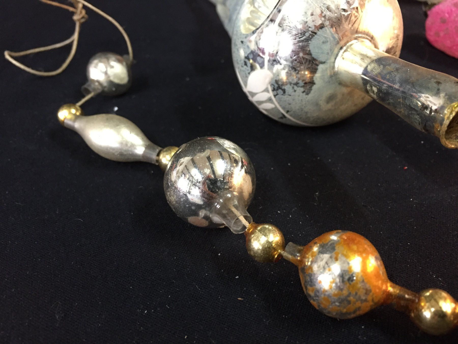 Tutte le decorazioni: Antike Weihnachtsbaum Schmuck + Spitze – Usato da Schaffhausen venduto da sparzone 1