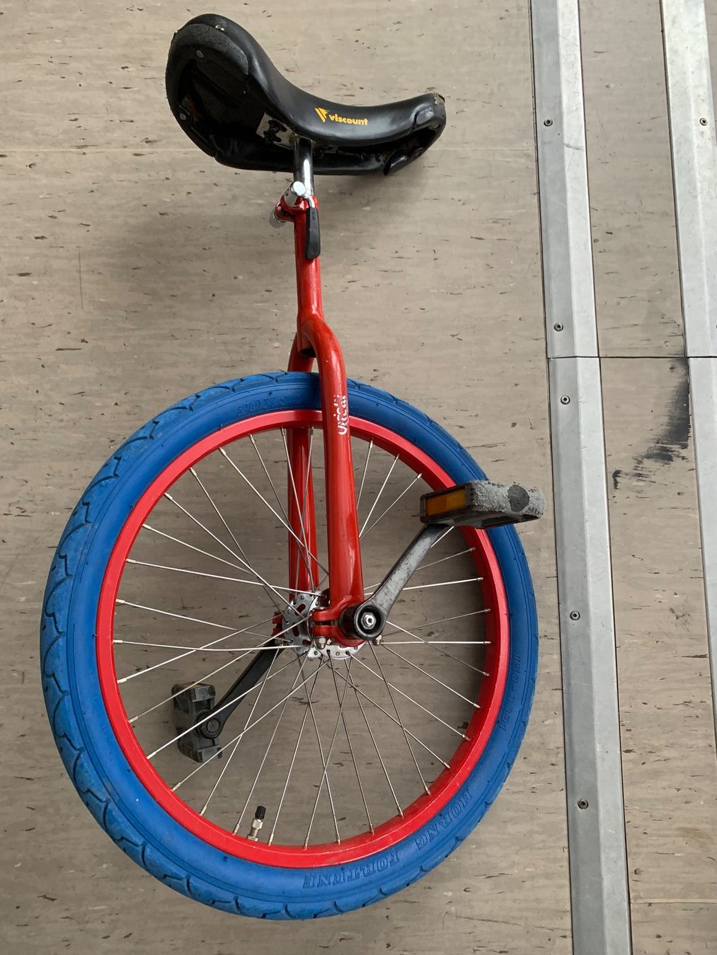 Velos: Einrad Vitelli 20 Zoll – Gebraucht aus Hombrechtikon von spookycat