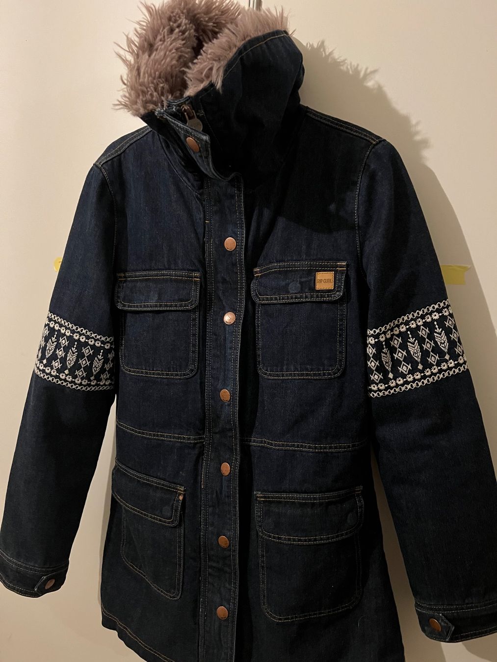 Cappotti: Jeans Mantel ripcurl – Usato da Thalwil venduto da and_nb7r 1