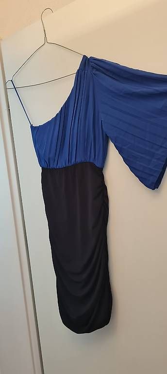 Kleider: Cocktail dress – Gebraucht aus Zürich von cas_brt5 1