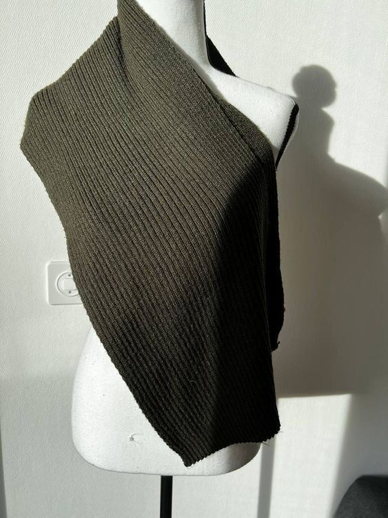 Foulard & Sciarpe: Trendiger schal in Olivgrün – Usato da Riehen venduto da ann_76jw 6