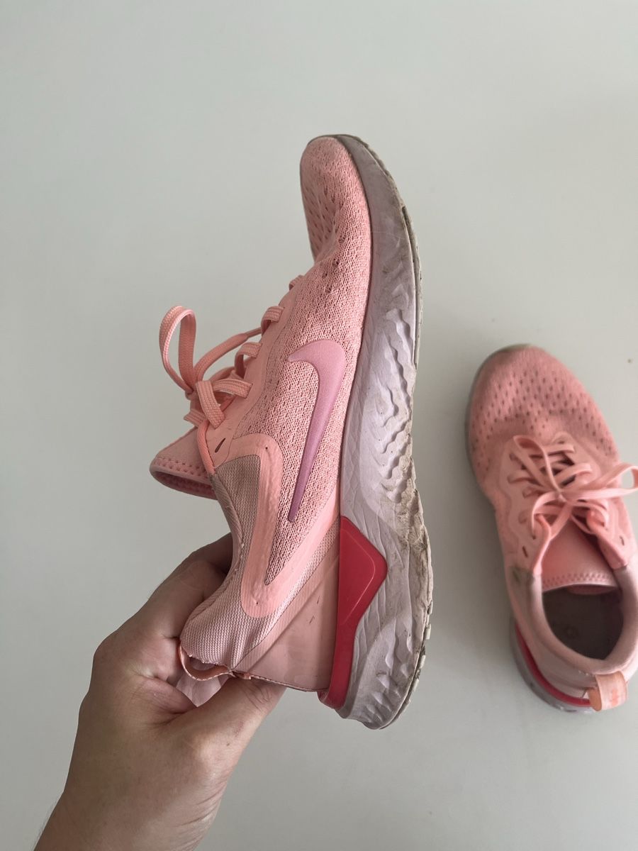 Nike Chaussures femmes: Nike Turnschuhe  – D'occasion à Sarnen par HomeFashionArtDesign