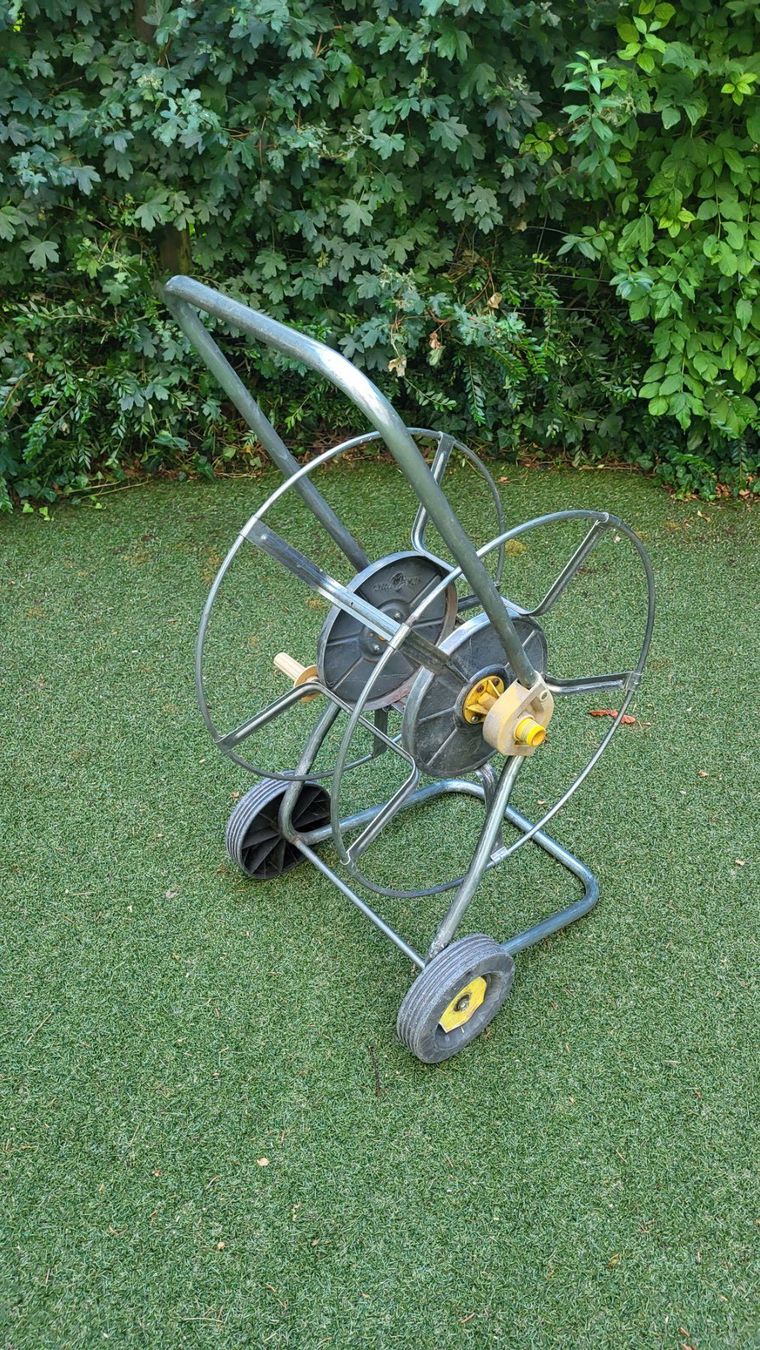 Koffer & Taschen: Schlauchwagen, von Wolf-Garten – Gebraucht aus Uster von gurust 3