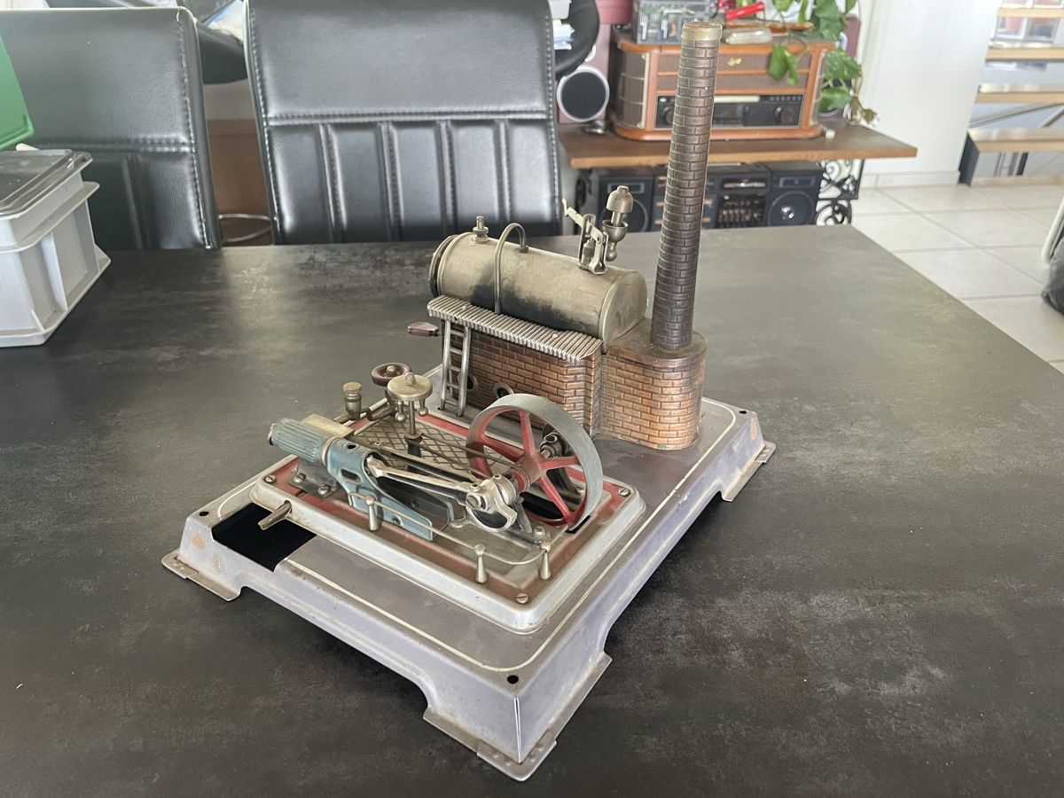 Kit di modellismo & Modellini statici: Jouet Ancien Machine à Vapeur – Usato da Vallamand venduto da Bricbracbroc82