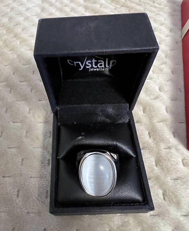 Bagues: Crystal Ring – D'occasion à Glattbrugg par mir_vx2c 1