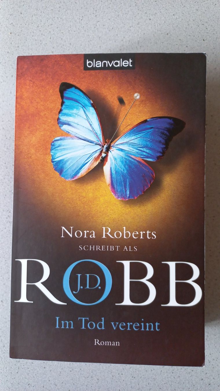 Libri: 2 Roman Bücher, J.D.Robb, Tess Gerritsen – Usato da Winistorf venduto da acreativ4 1