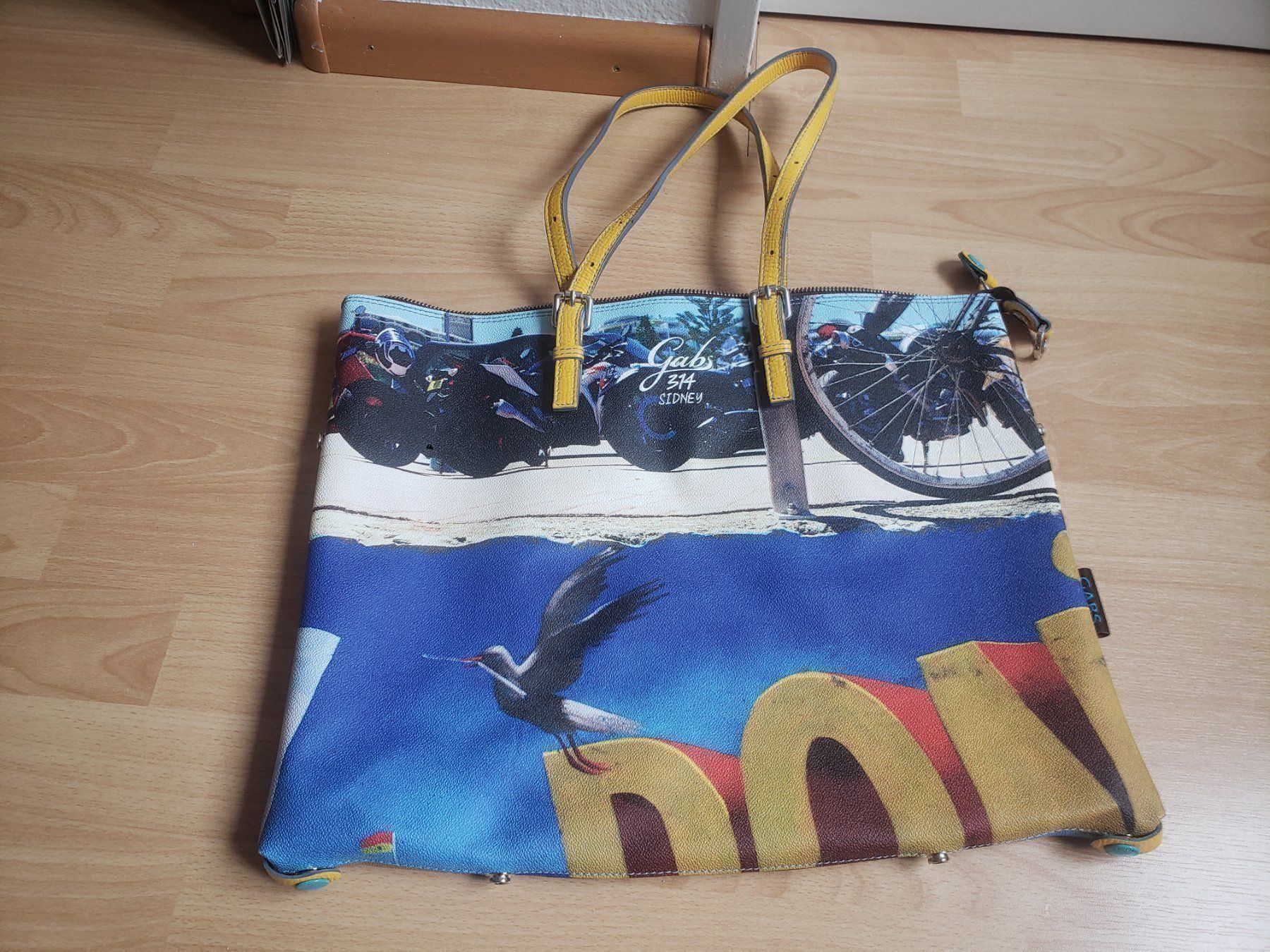 Gabs Taschen für Damen: Wandelbar Gabs Tasche -> Ukraine Spende – Gebraucht aus St. Gallen von makarool 3
