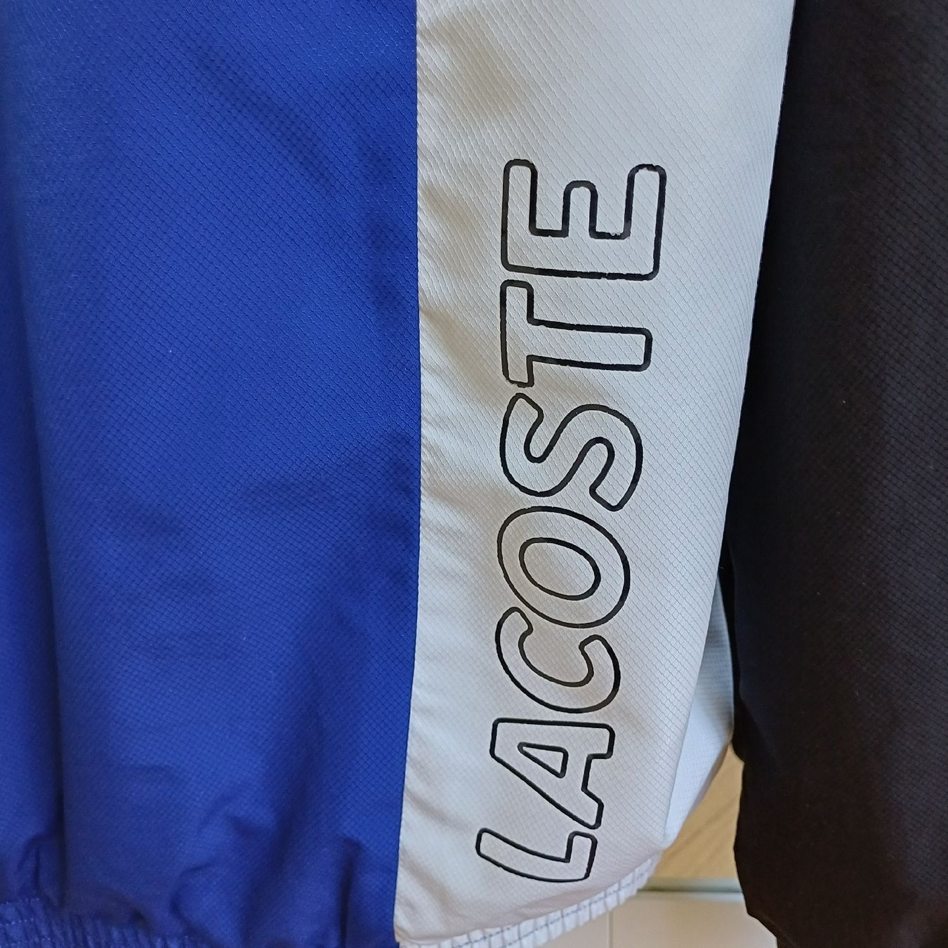 Lacoste Giacche: Veste Lacoste mi saison – Nuovo (secondo la descrizione) da Genève venduto da njia 4