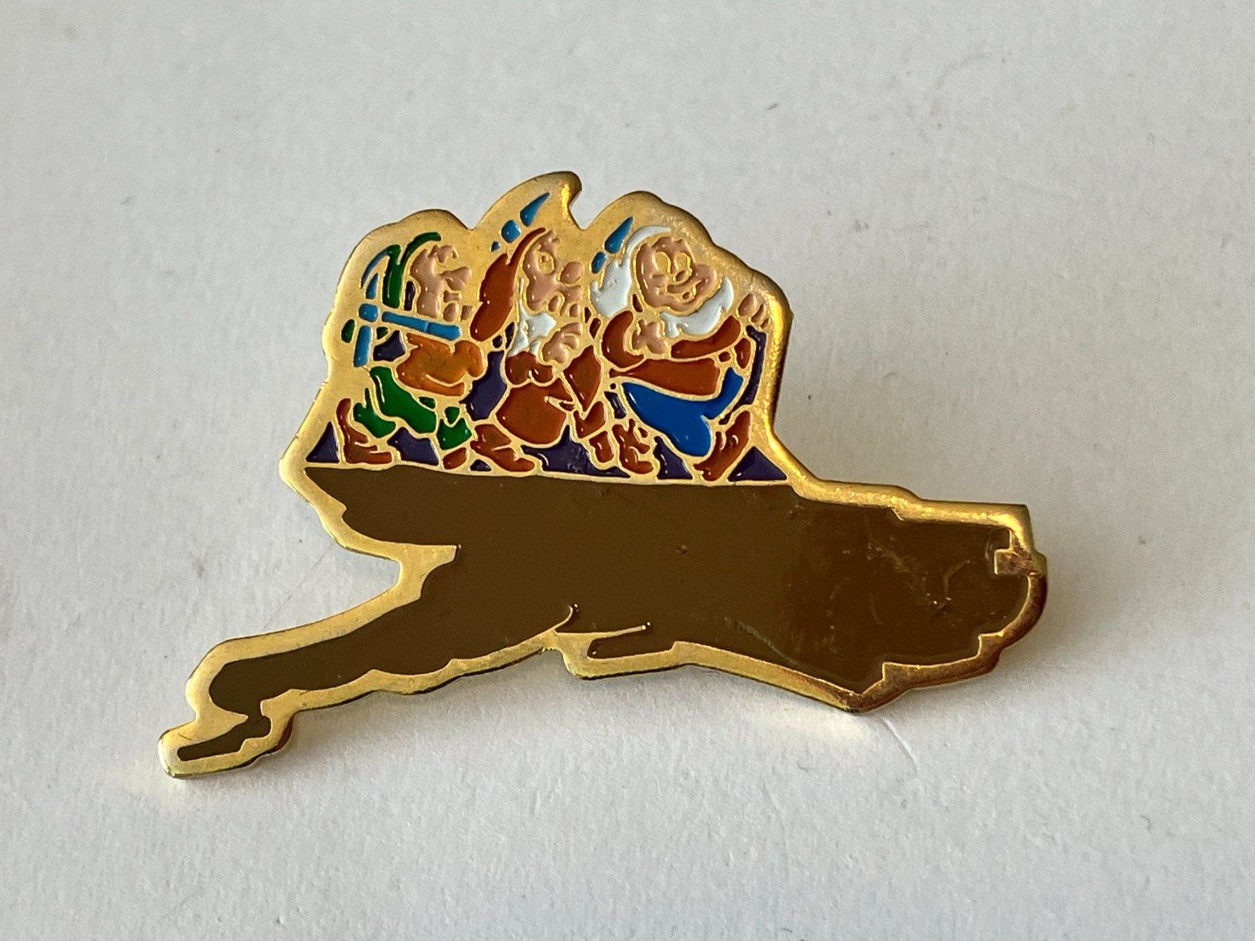 Plaketten & Abzeichen: 1 Pin Schneewittchen – Gebraucht aus Basel von djwwpp