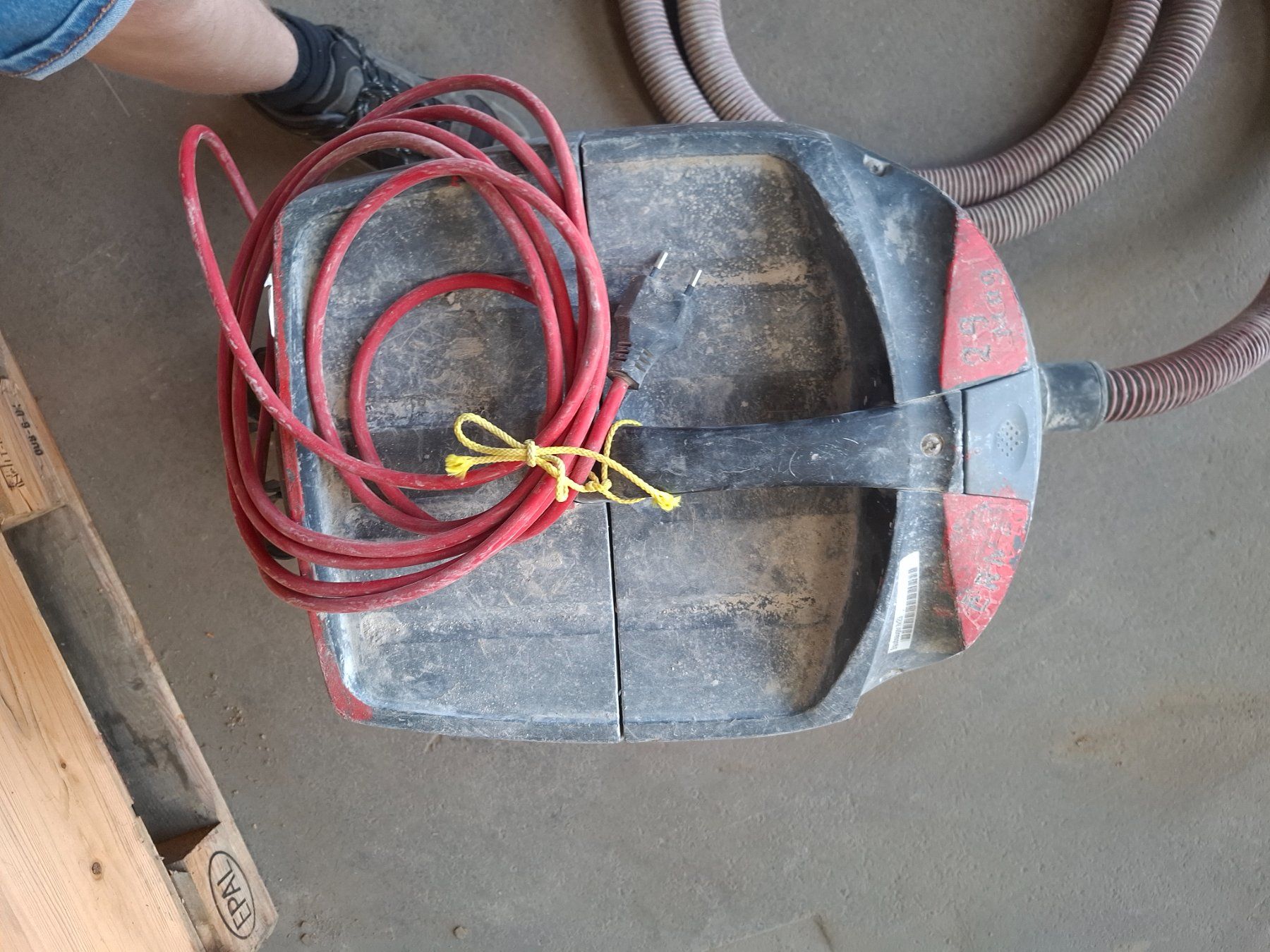 Aspirapolveri & Accessori: Kärcher Professional NT 351 Eco – Usato da Hasle LU venduto da Arag08 4