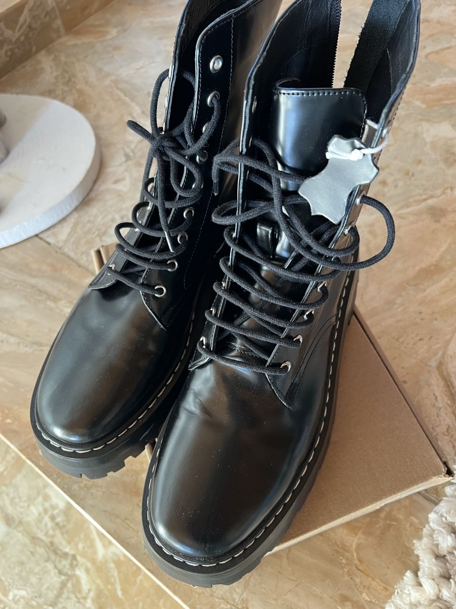H&M Scarpe da donna: Bottes en cuir – Nuovo e nell'imballaggio originale da savièse venduto da karukeragwada 3