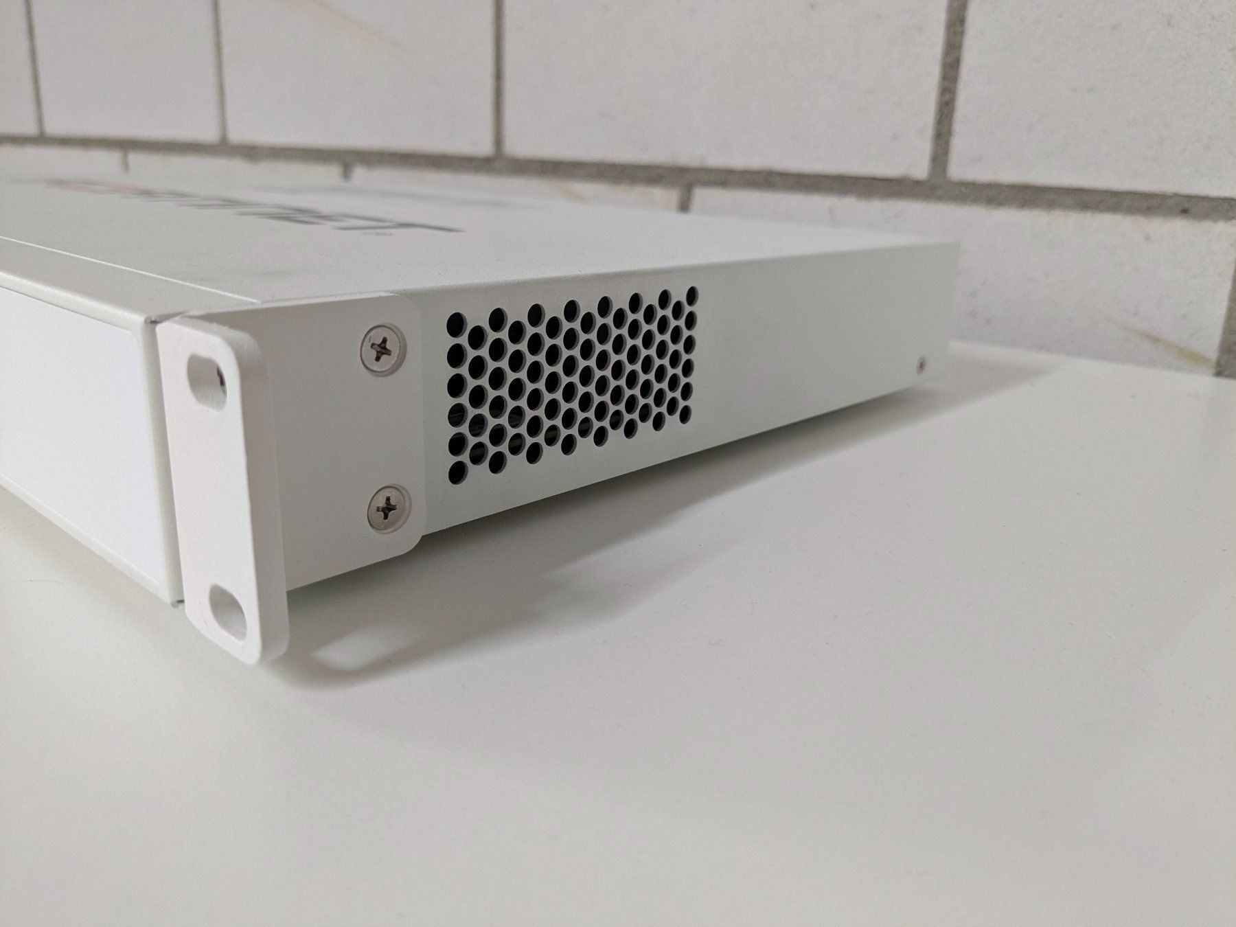 Fortinet Firewall: FORTINET FortiGate 100E Firewall – Usato da Winterthur venduto da in4matiker 2