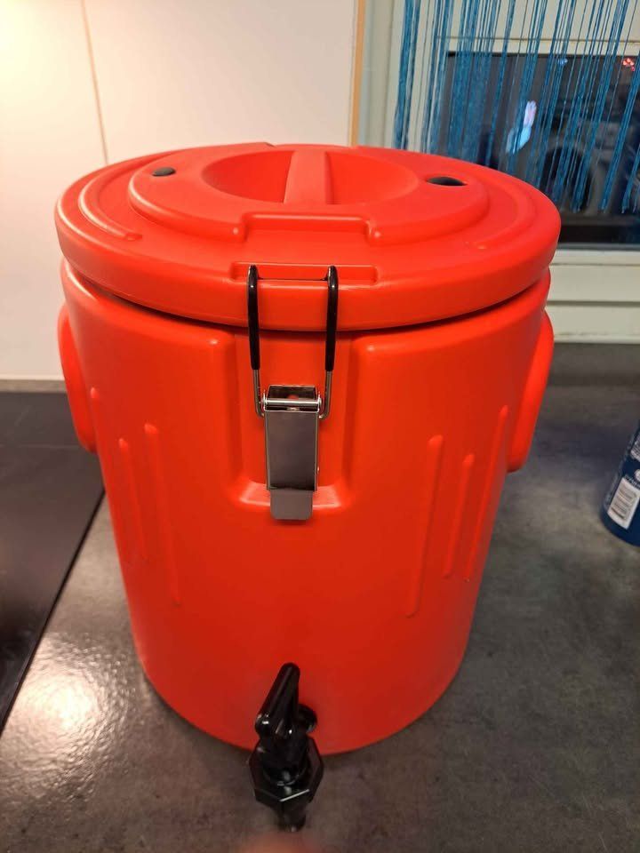 Altro per la casa: Rote Edelstahl-Eimer 16 Liter – Nuovo e nell'imballaggio originale da St. Gallen venduto da Home-Outdoors