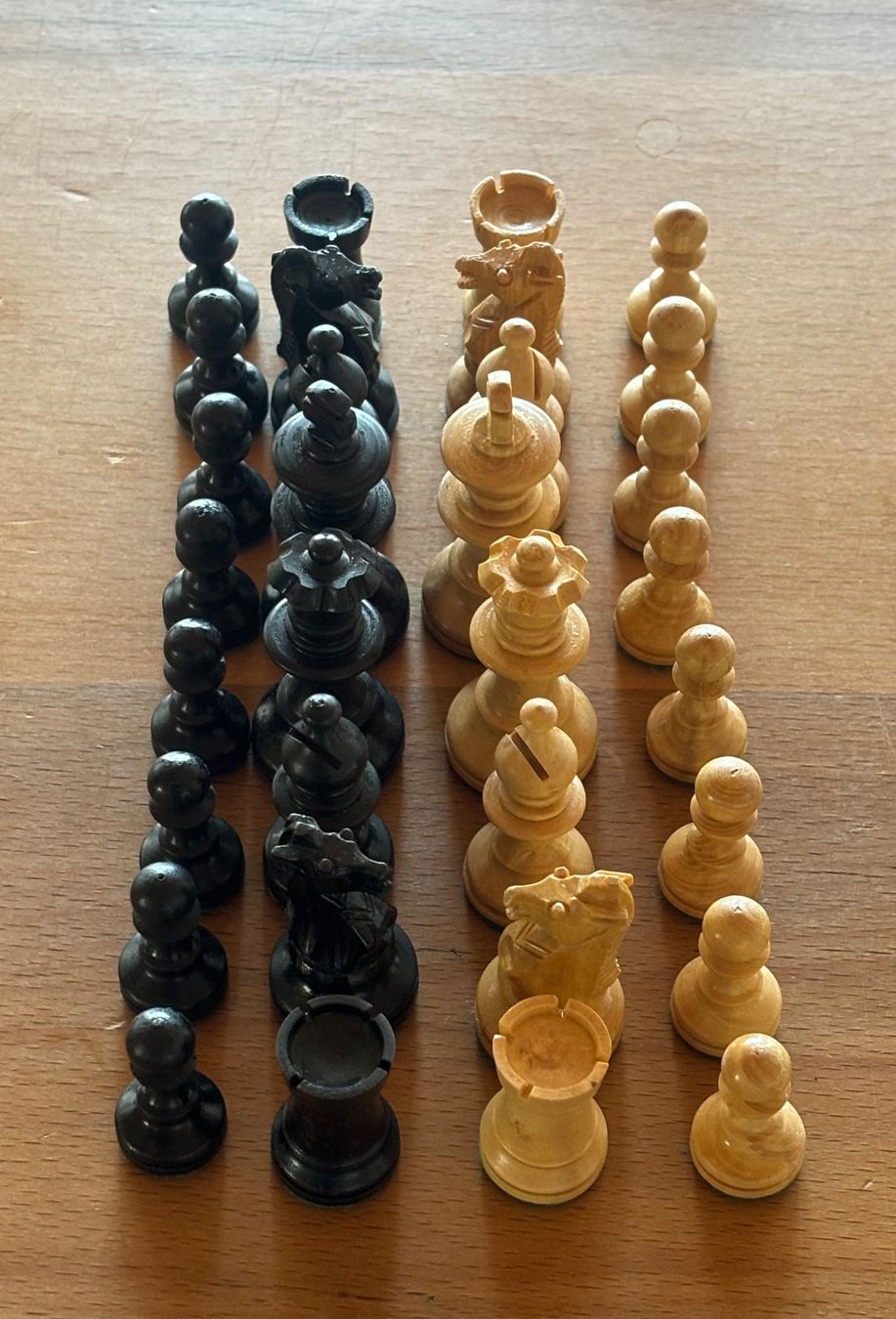 Giochi: alte Schachfiguren Holz komplett – Usato da Lüchingen venduto da Eeizo 1