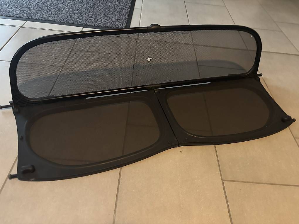 Tutti pezzi di ricambio auto: Windschott Mini Cabriolet R57 – Usato da Gelterkinden venduto da bergi74