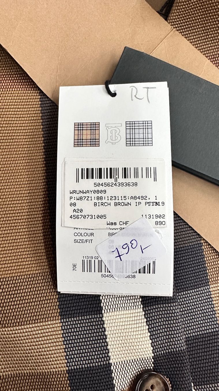 Burberry Gilet & Giacche: Burberry Veste – Nuovo e nell'imballaggio originale da Lachen SZ venduto da HelvetiaLuxury 7