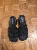 Pantoletten schwarz Grösse 39/40 neuwertig