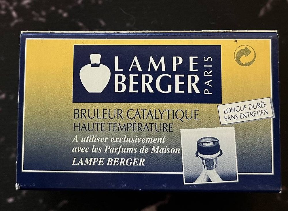 Boite à biscuits en métal ancienne MASSILLY Lithographiée - Lallier à