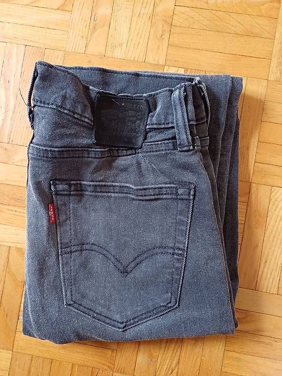 Jeans: Jeans Levi's taille 30x32 gris – Usato da Glovelier venduto da GaCh