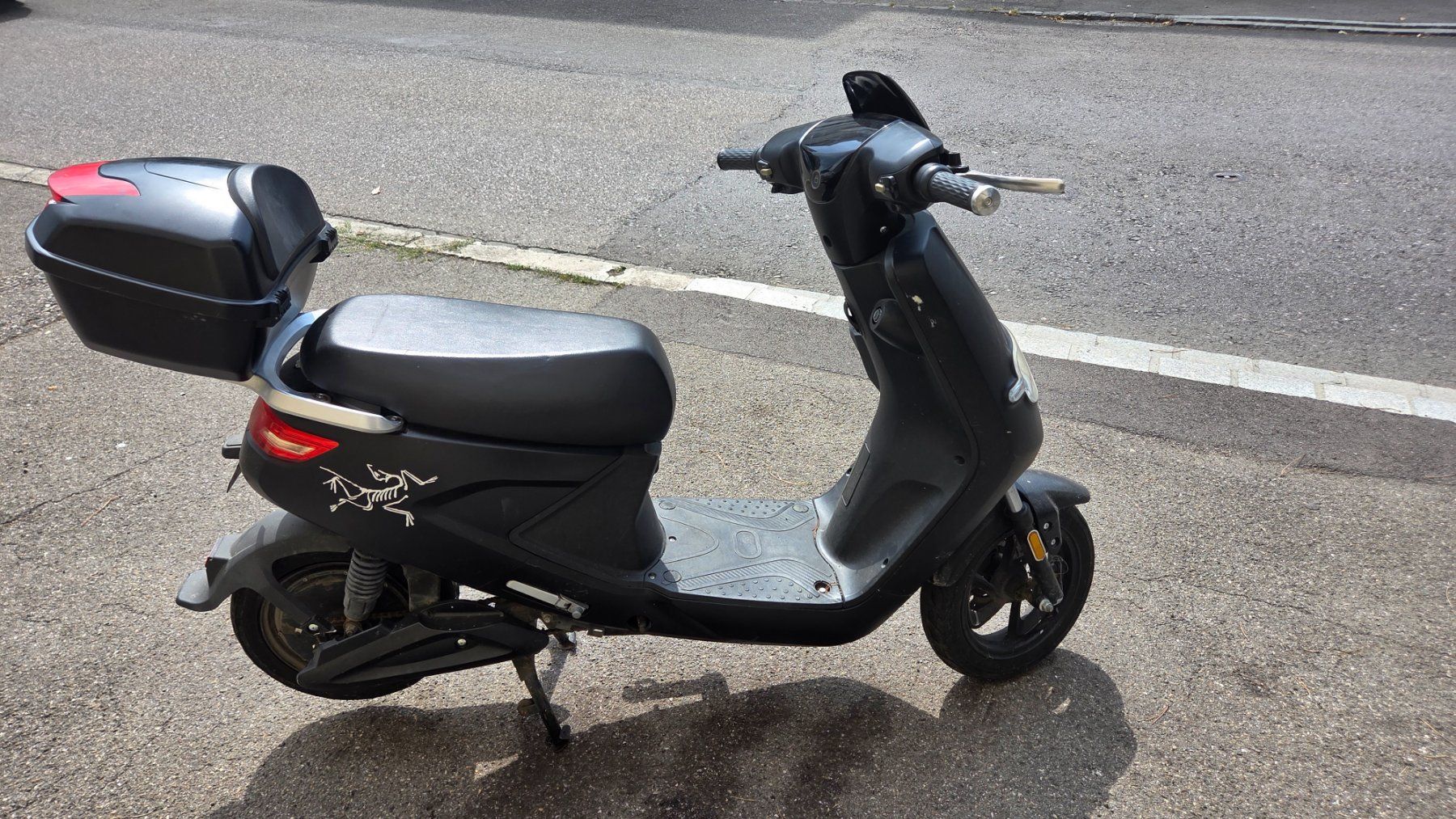 Yadea Scooters: Yadea E Roller – D'occasion à Frenkendorf par vladi010
