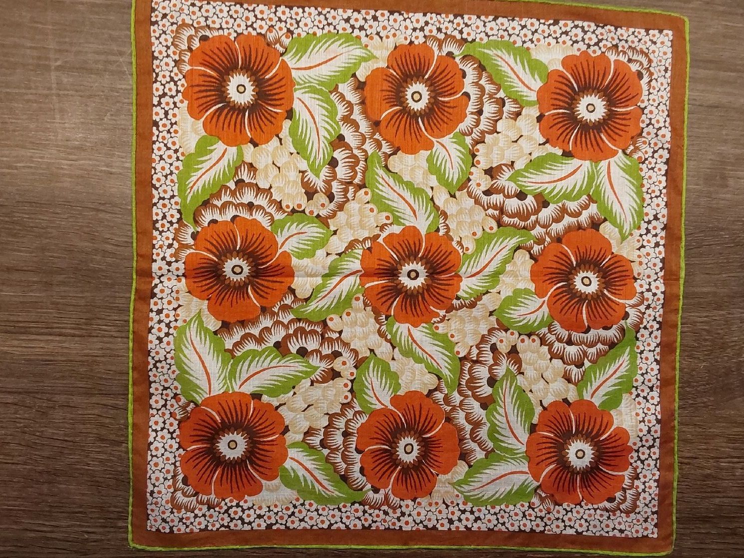 Sonstige Kleidung & Accessoires: Taschentuch Motiv Blumen – Neu und originalverpackt aus Köniz von scopello12