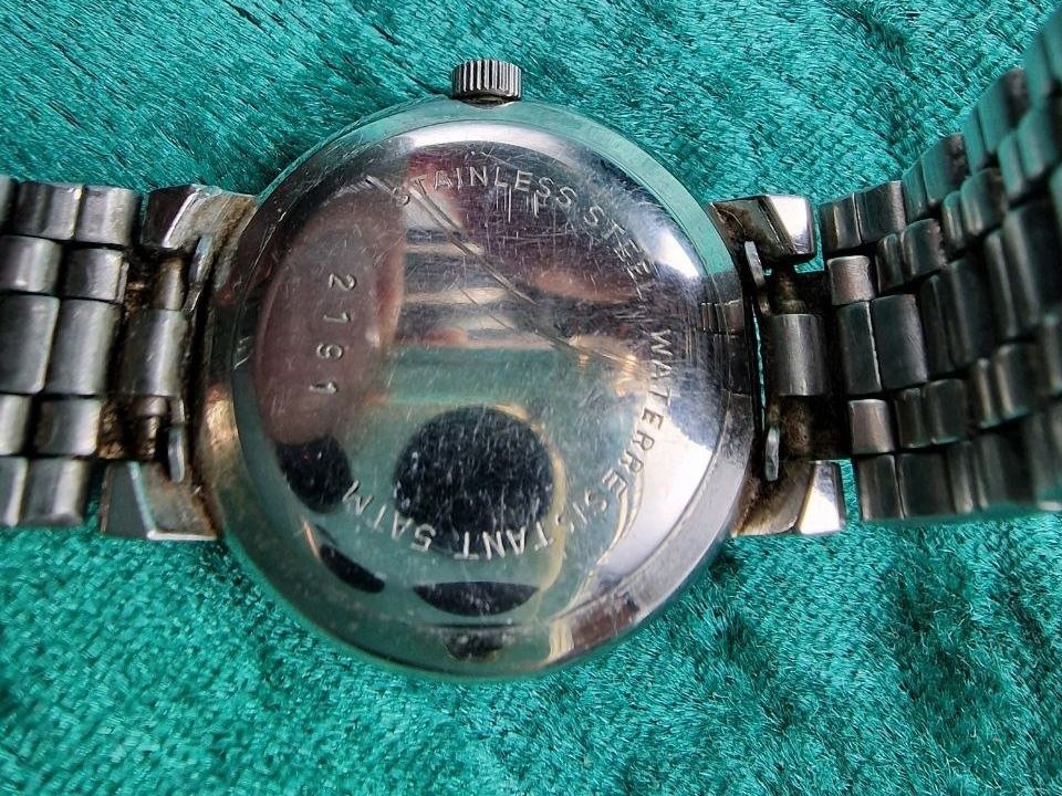 Orologi: gebrauchte URECH Quartz Damen Armbanduhr – Usato da Bassersdorf venduto da antik_leo 5