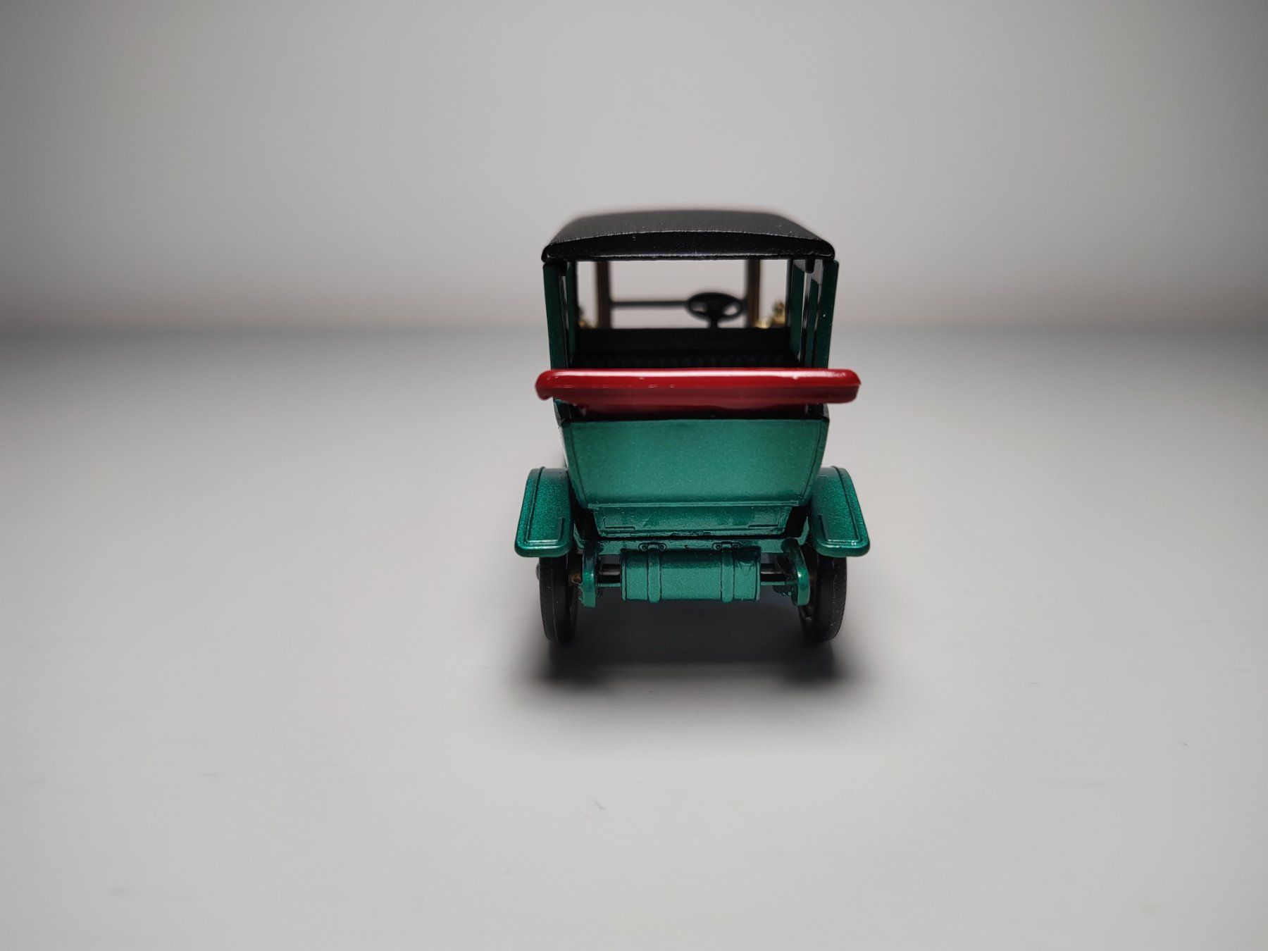 Matchbox Modellini d'auto: Matchbox Y-3 1910 Benz Limousine – Usato da Bachenbülach venduto da R.Mall 2