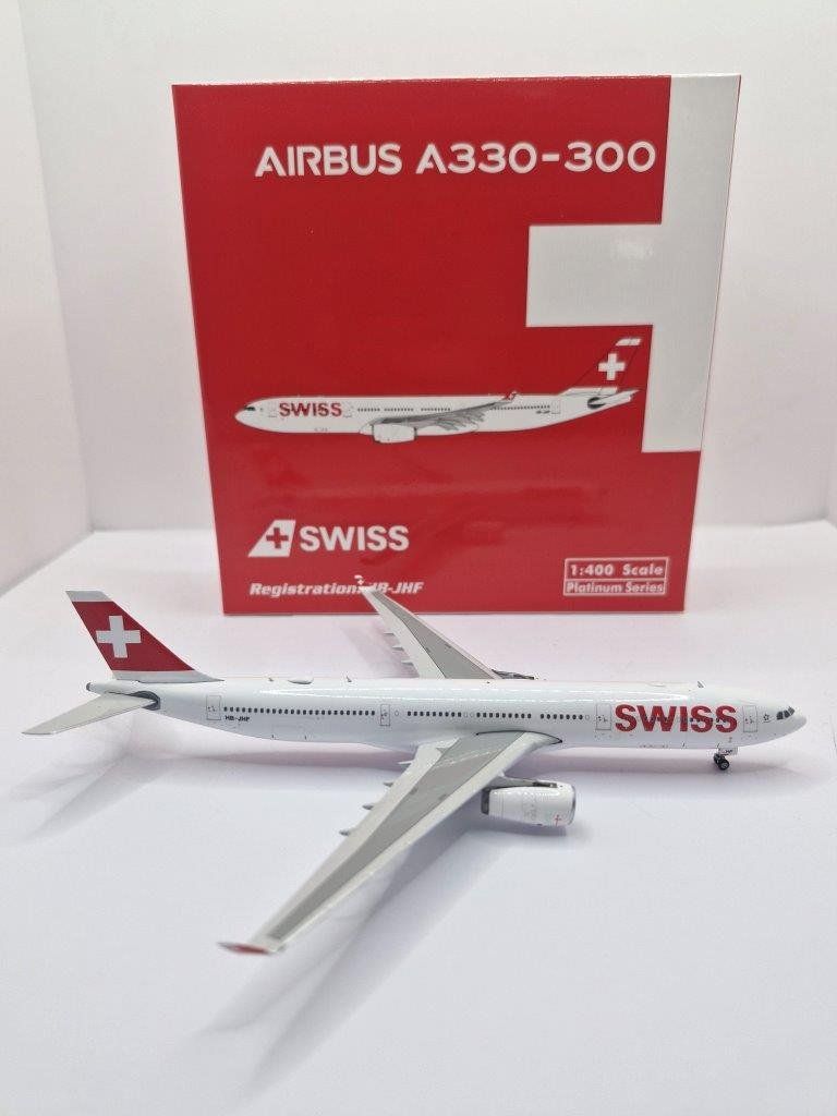 Swiss Kit di modellismo & Modellini statici: A330-300 SWISS – Nuovo e nell'imballaggio originale da Morges venduto da iljamuromez