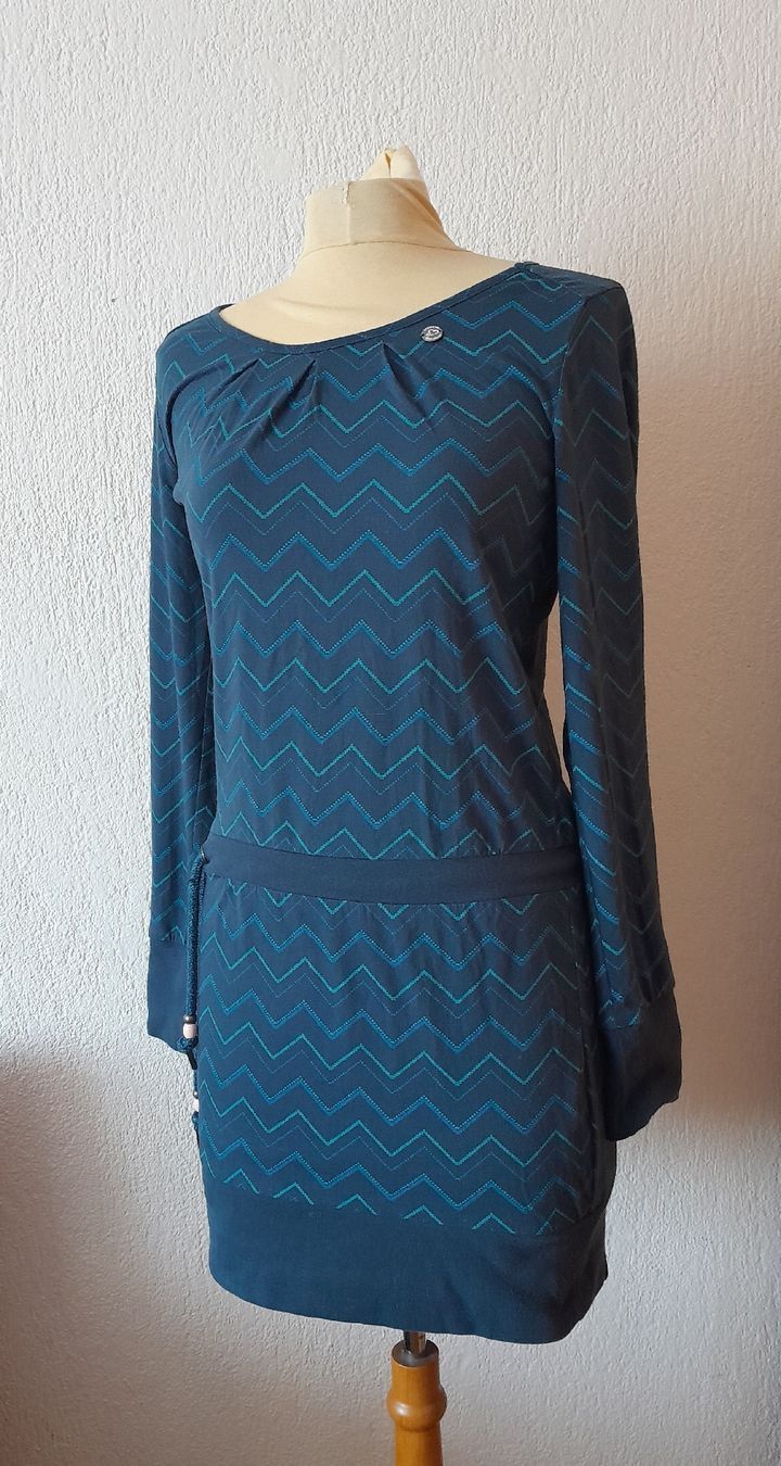 Ragwear Vestiti: Kleid von Ragwear – Usato da Innerthal venduto da System_of_a_down