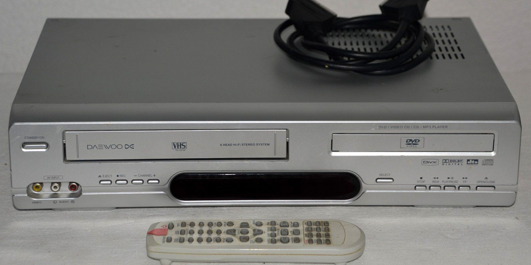 Registratori: Combo DVD VHS Daewoo SG-812X – Usato da Collonges venduto da arashee