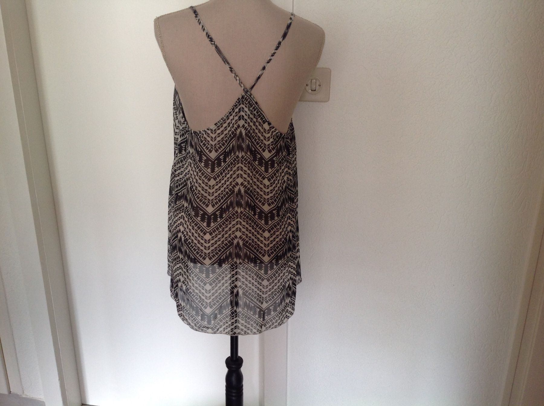 Top: Black Out - No Name - Top - M – Usato da Sion venduto da accroshoes 2