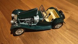 Jaguar SS 100 (1937) 1:18 dunkelgrün