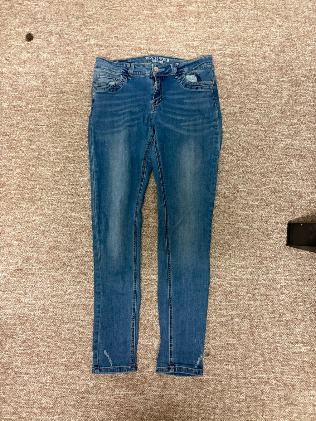 Jeans: Jeans Denim Wear – Usato da Adliswil venduto da thiago1995