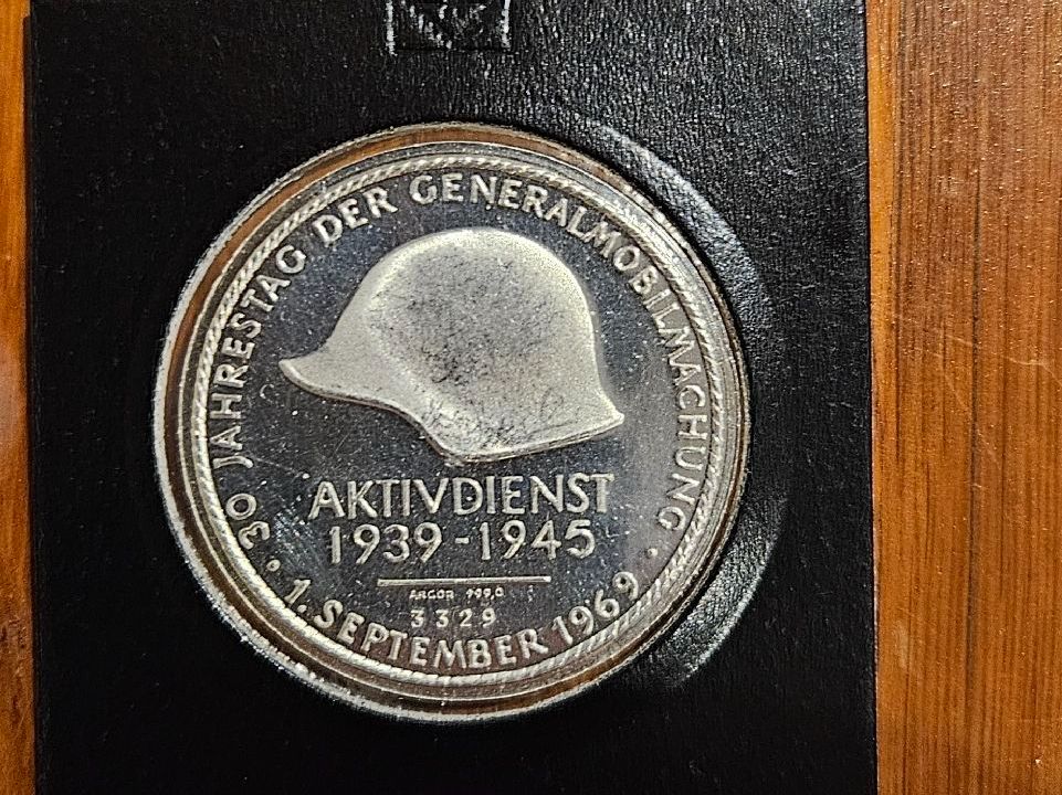 Medaillen: Médaille argent commémorative suisse – Gebraucht aus Noiraigue von serg85