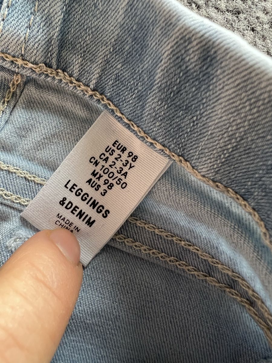 H&M Pantaloni: 5 x Jeggins/Jeans Grösse 98 – Usato da Ebikon venduto da KarinM02 4