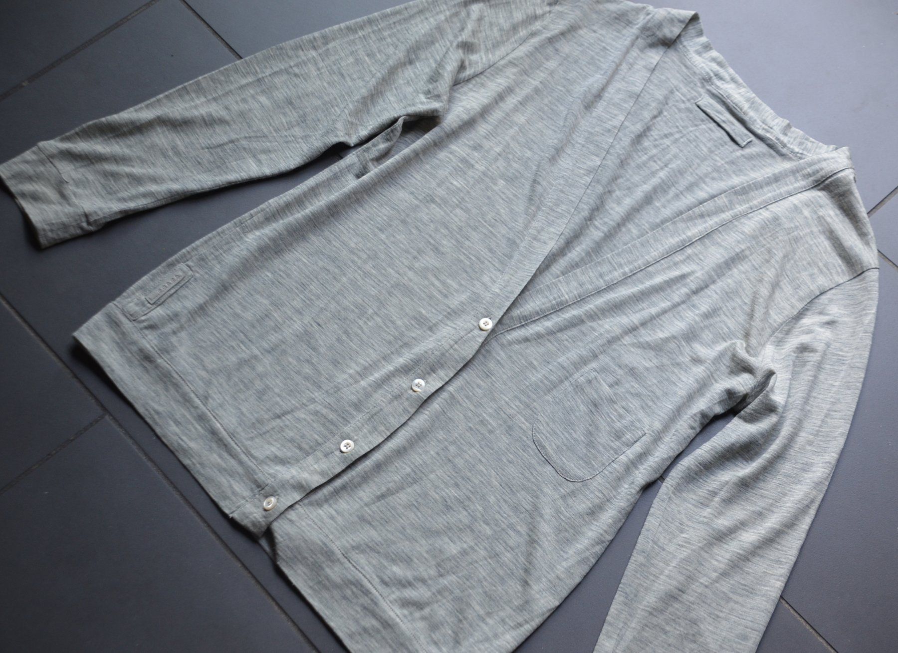 Prada Pulls & Sweat-shirts: Prada Pullover / Pull  M – D'occasion à Collonges par Auganien 5