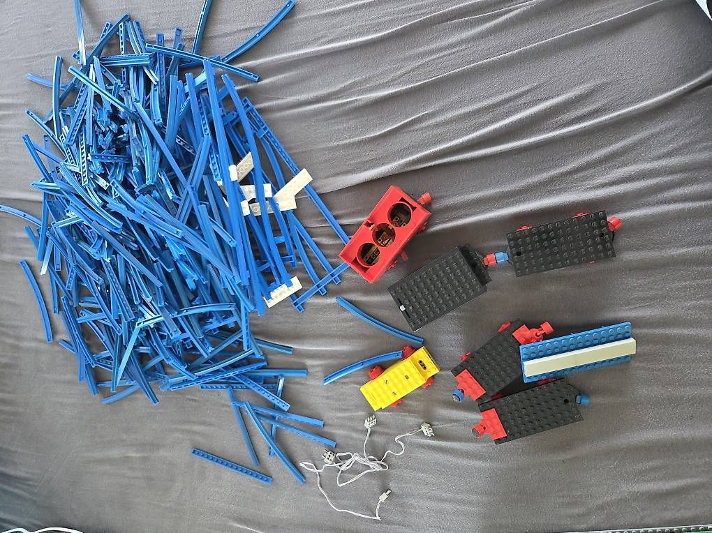 Giocattoli: Lego Vintage Zug + Schienen – Usato da Zürich venduto da jil_pyn9 2