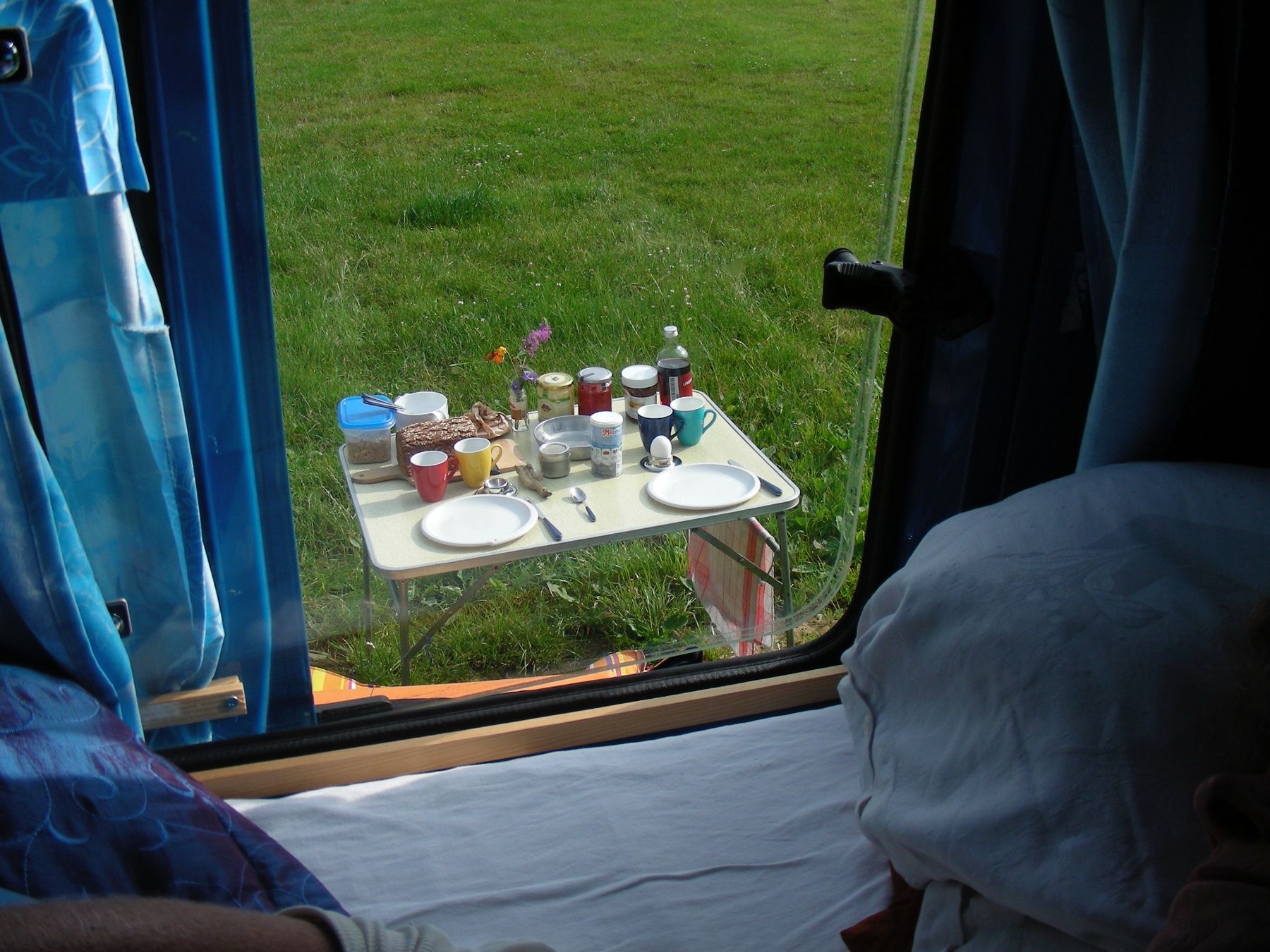 Renault Autos: Renault Trafic Camper-Bus, selbst ausgebaut. – Gebraucht aus Oberwil b. Büren von Kers 6